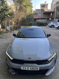 K5 2021 GT LIEN فول مواصفات داخل احمر ماشية 64000mi بانوراما شاشة كارب...