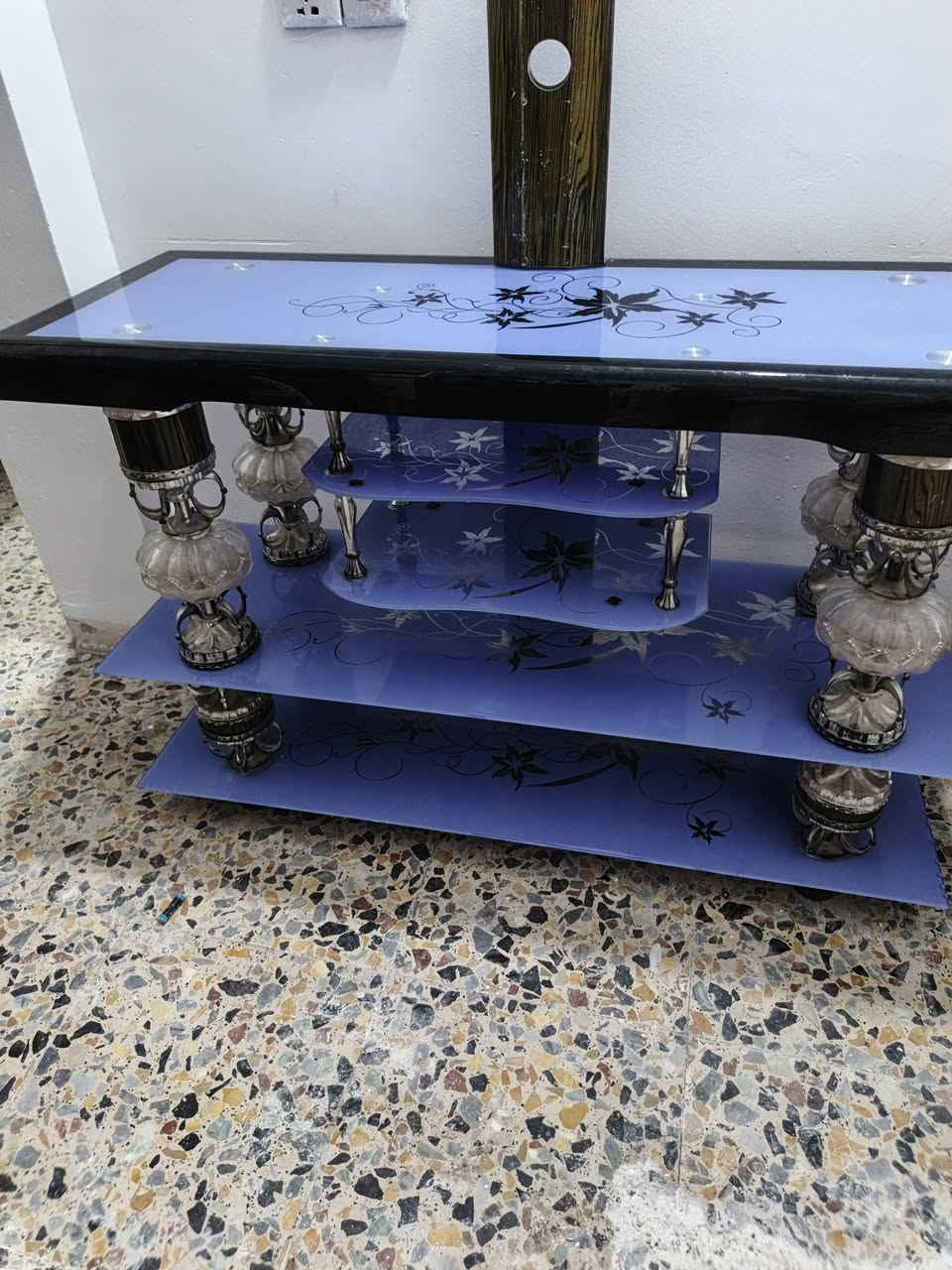 كلهن 100 الف المكان الحرية الدولعي
***********
