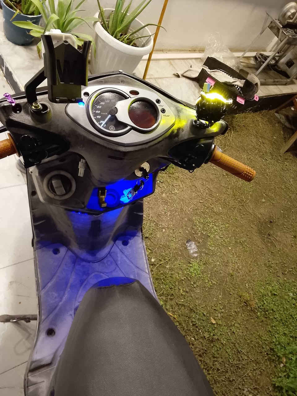 سكنس مزود مناقصه اي شي
كهرباءيات شغال
دبلات امامي جدد
دبلات خلفي جدد
تاير خلفي جديد 
زوج كلجات رياضي جدد
دراجه منصدك مناقصها شي شلعه ومعدل 140 يشك كاع مراوس اوبيع875قفل 
مراوس شعدك. Gtr جبلي نزل مكاني بغداد منصور


**إذا كنت صاحب هذا الإعلان وتريد حذفه لأي سبب، رجاءا أرسل رسالة إلى الدعم الفني**