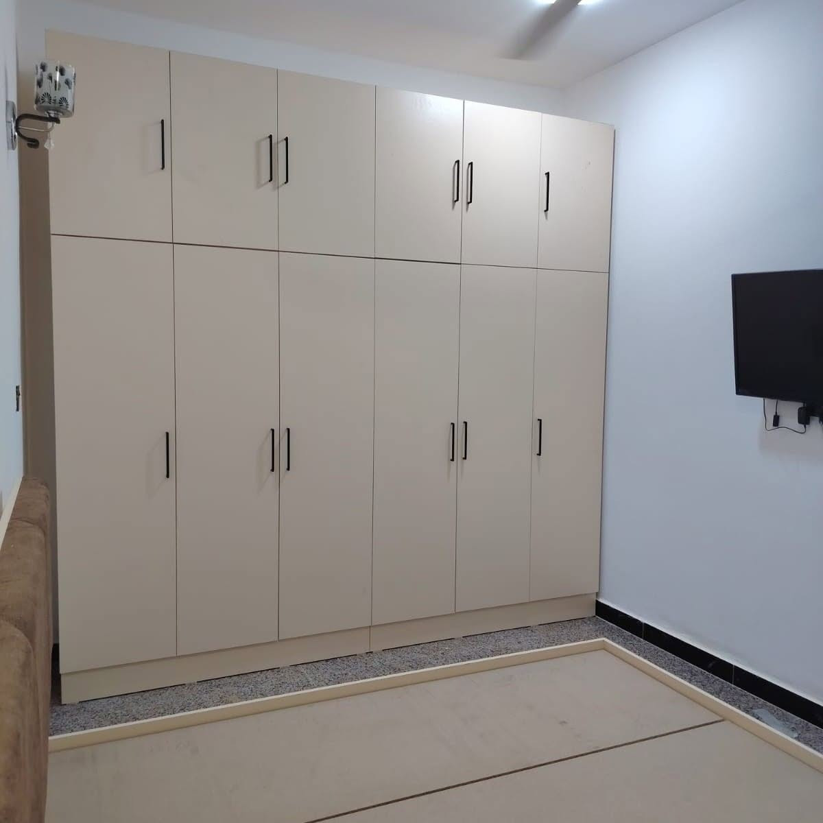 طلب زبون خاص:
غرفتا نوم مزدوجة.
سرير بطابقين.
اللون، القياس، التقطيع، والموديل حسب اختيار الزبون.
نتمنى لكم كل الخير.
معمل نجارة السيد
عمل عراقي تكمه وحسب الطلب
📍 بغداد حي العامل شارع السكلات مقابل محطة السيد لغسل السيارات
📲 *********** و *********** ابو علي
