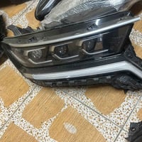 متوفر لايتات كوري فقط  عام   كي فايف 25 -22 سورنتو 22 -23-24 كرنفال 24...