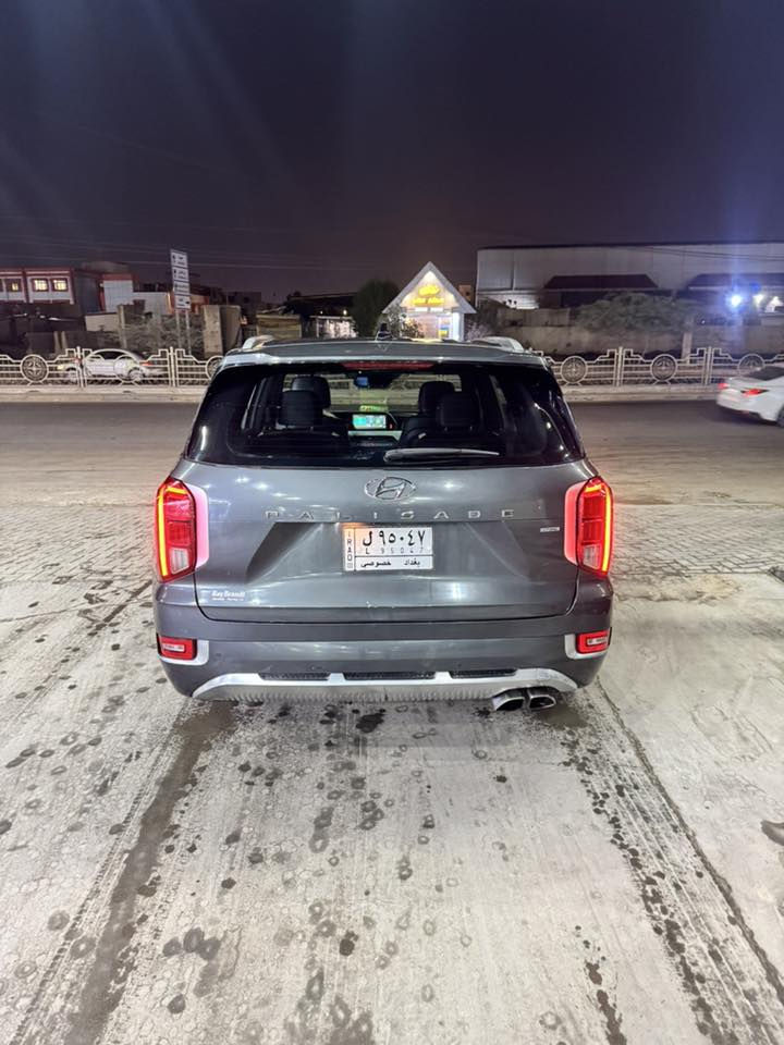 هيواندي بالسايد 2020
وارد : امريكي 
حادث : جاملغ ايمن و بنيد 
القطع المصبوغه :  2 
السيارة فول مواصفات اعلى فئة 
رقم : بغداد 
ماشيه : 130 الف كيلو متر 
رادر امامي 
رادر خلفي 
تنبيه اصطدام 
حساس خلفي 
حساس امامي 
صندوق كهربائي 
اربع كامرات 📷 
كشنات دفئة و تبريد 
هيتر ستيرن 
داتا شو يعرض على الجامه
تخم تايرات جديد 
حداديه كلها جديده من طول لطول 
كشنات فصل 
الكشنات الخلفية كهربائيه 
السعر 250 وبيها مجال  
مكان البصرة 
الاستفسار اكثر ***********
