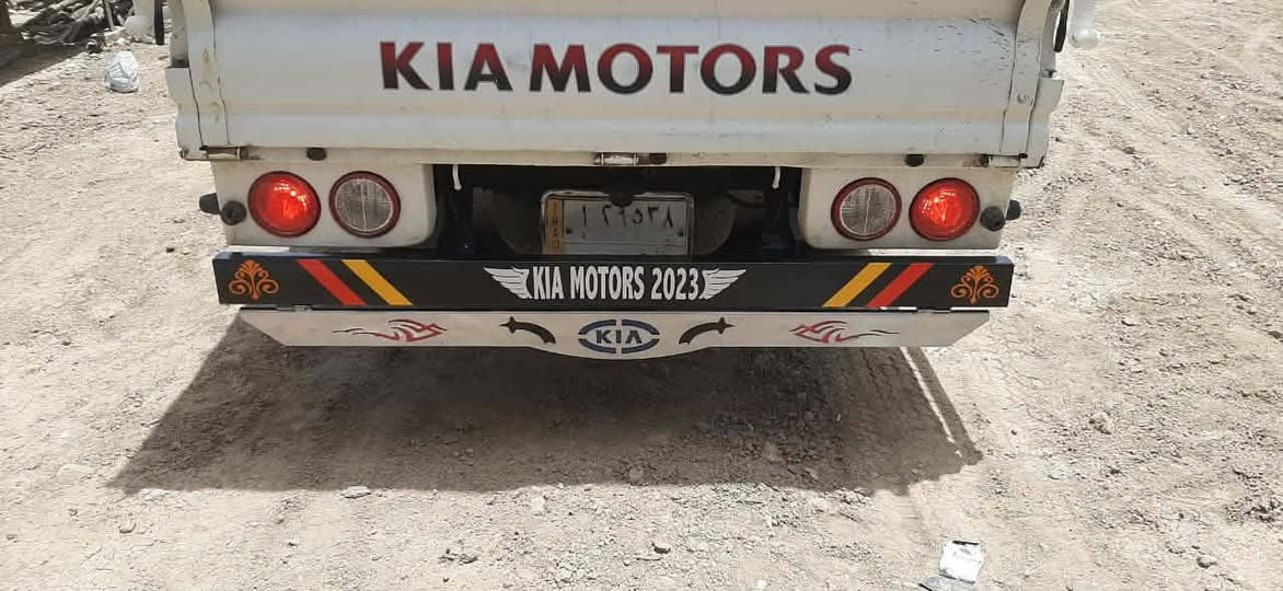 السلام عليكم محجر كيه نثيه للبيع محجر حلو وجديد حديد ملم ونص ارتفاع ٩٠العنوان بابل جبله  يوجد لدينا  دروع اماميه وخلفيه رقم  الهاتف *********** ***********
