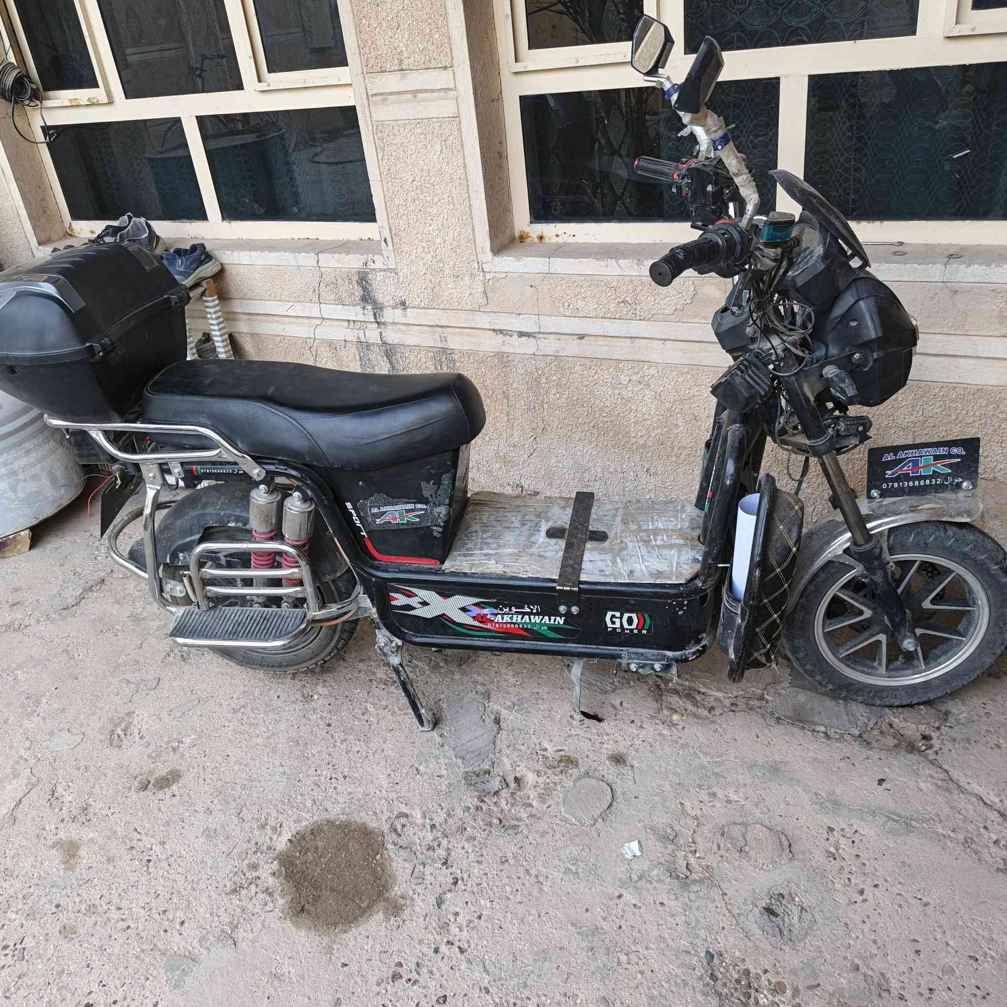 سلام عليكم ماطور شحن للبيع هارلي جبلي حديد موديل 2024 دبل سويج ودبل بصمه وتشغيل عن بعد بطاريات فوك النص عمر خلل بي بس عقل واكف ويحتاج تبديل عقل السعر 450 وبي مجال مكاني الفلوجه حي الشهداء قرب جامع الشمري الاستفسار هذه اتصل عله هذه الرقم ***********
