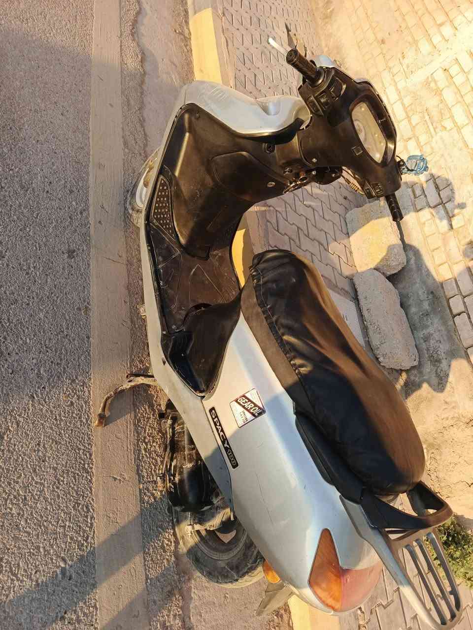 دراجة سبيسي ماليزي
السعر 360 
العنوان كوت ناحية شيخ سعد
رقم الهاتف ***********
