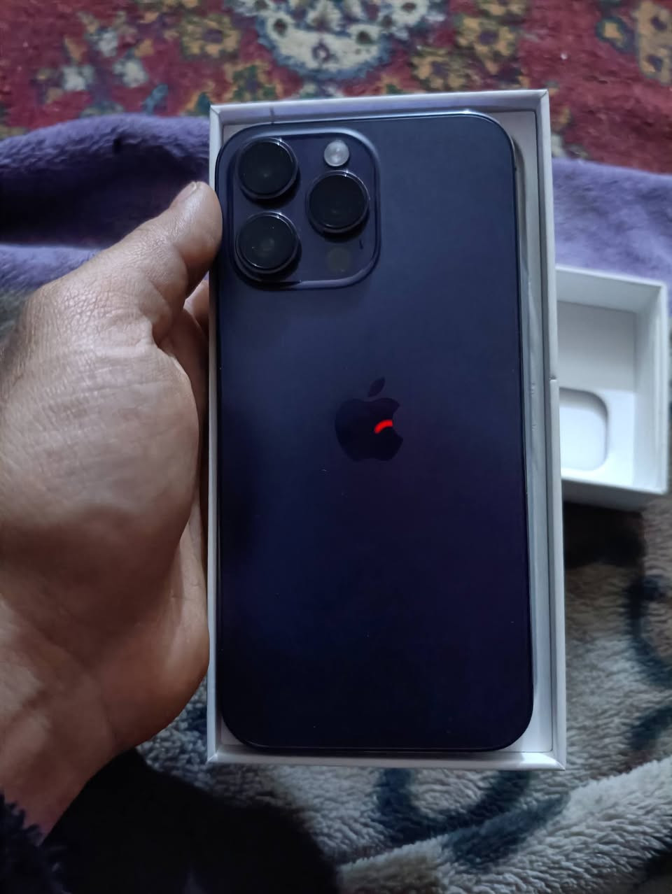 14برو ماكس شرق أوسط ذاكرة 256 بطارية 85 جهاز كلش نضيف وتر بروف سعر الجهاز 875 للاستفسار اكثر 
***********
