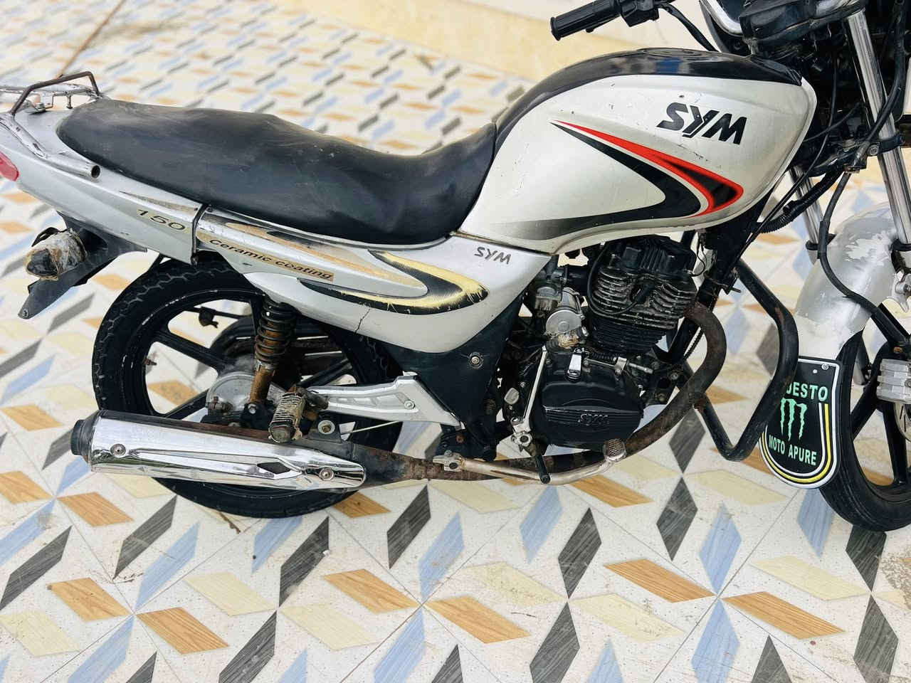 البيع موطور سايم موديل17وراق كامله السعر ٦٠٠رقم الهاتف


**إذا كنت صاحب هذا الإعلان وتريد حذفه لأي سبب، رجاءا أرسل رسالة إلى الدعم الفني**