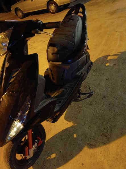 دراجه ماكس مضلع صار شهر منزله حاويه دراجه ختم واحد شوفت عينك شغاله سلف هندر صطاب سكن لايت اشاره وبيه تزويدات بصيطه دبلات امامي خلفي تلبيسه كشن جاملق كلجات رياضي مال حاويه دراجه سعره1200 وبيه مجال بصيط  واتساب او سيم كارت *********** المكان البصره الجزيره
