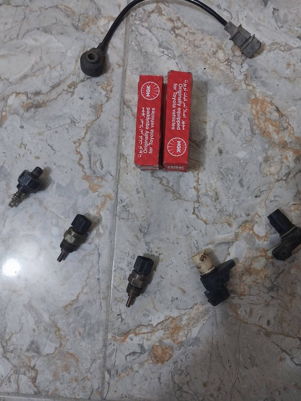 السلام عليكم
للبيع اغراض مستعمله كيه سبكترا محرك ٢٠٠٠ 
للإستفسار ***********
