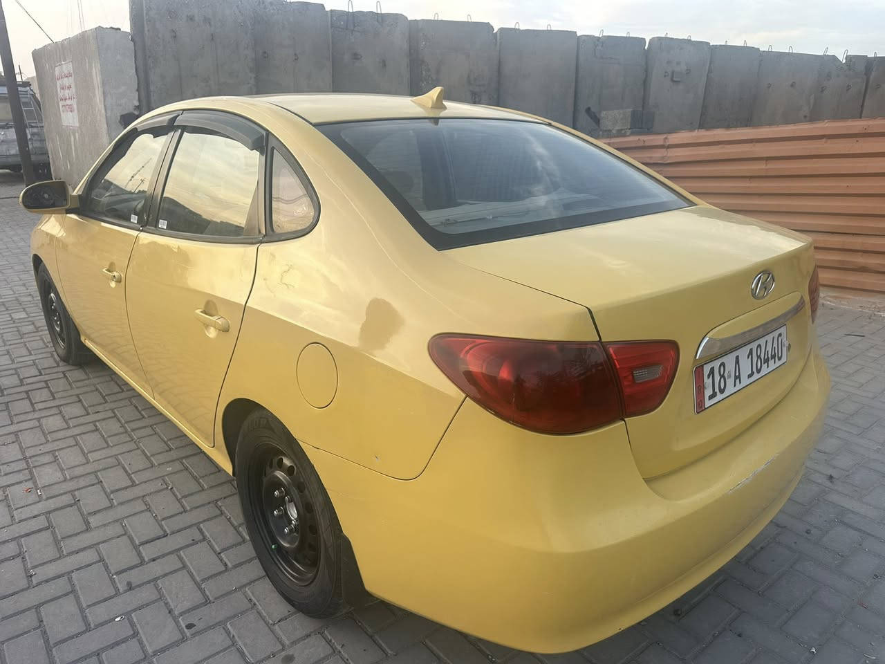 سلام عليكم النترا مديل 2010 وارد امريكي حادث جاملغ وبنيد  مكينه 2000 تخم  سياره جاهزه ما بيه نقص. صدر وتخم تابر جديد كهربايات كله شغاله. مكاني بغداد مدينه صدر سياره بسمي رقم بابل. نكليزي  مشروع وطني. مصفره هيه وغرامات السعر ٨٦ وبيه مجال الستفسار***********
