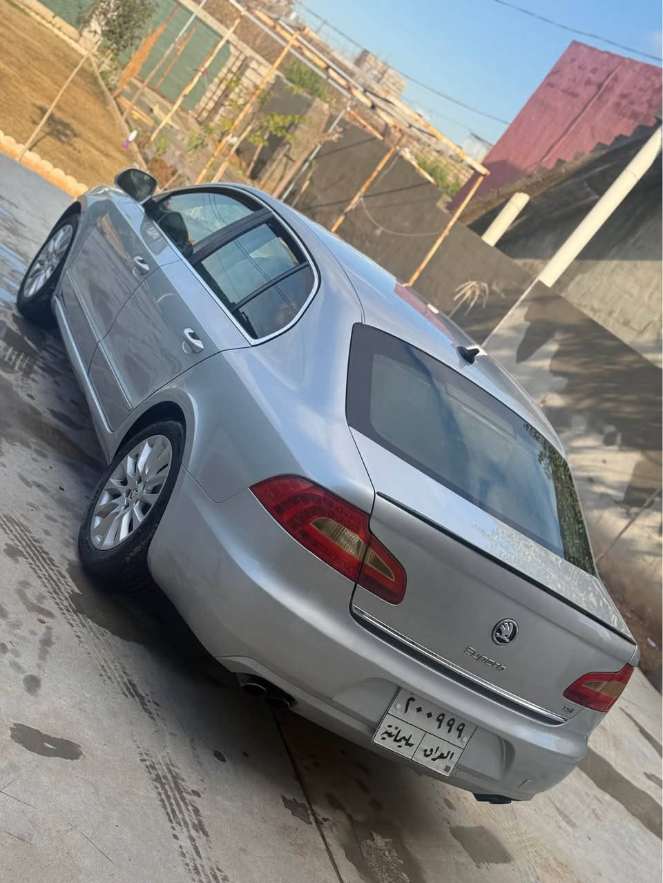 (***********) واتس ئاپی لە سەرە  

Skoda super B 2013 
خەلیجی سفری ئێرەیە 

(نرخی ٨٣ وەرەقە و مەجالیکی کەم) 

سەیارەکە دوو پارچەی سبوخە 
بێ ناوگرتن 
پێشو پشتی کەپسە 
 ئێڕباگی هیچ نەتەقیوە بە شەرت

سەنەوی ساڵێکە بەسەر چووە 

٦٠٠ هەزار غەرامەی لەسەرە دوای محامەلە دەیگەڕێنمەوە

مەکینە ٢.٠ تۆڕبۆیە ٤ پستۆن نەکراوەتەوە بە شەرت
 
٦ گێڕ مەرخوبە

مواسەفاتی قەپات قەپاتە :-

‏‎١-کوشن هیتەر و کارەبای و جلد 

٢-‏‎ ئاوێنە کارەبای هیتەر و دژە تیشک

‏‎٣-جام پەردە (٣ پە‌ردە)‌ 

‏‎٤-جام کۆنترۆڵ (دادە‌خرێت و دە‌كرێتە‌وە‌ )

‏‎٥-فلچە‌ ئۆتۆ

‏‎٦-سەقف تاقەشەمسی سڵایت
‏‎لە‌ كاتی راگرتن لە‌بە‌ر خۆر ھە‌وای سارد دێنێتە‌ ژوورە‌ وە‌ 
‏‎بۆ ئە‌وە‌ی ناوی زۆر گە‌رم نە‌بێت 

‏‎٧-بەسمە

‏‎٨-ئۆتۆ پارک  (خۆی پارکین دەکات)

‏‎٩-حاسە پێش و دواوە‏

‏‎١٠-سستەمی دژە خلیسکان 

‏‎١١-سستەمی کەمی هەوای تایەکان

‏‎١٢-سستەمی تەواو بونی بەنس

‏‎١٣-لایت زینۆن ئۆتۆماتیک و کلینەر 

‏‎١٤-تەبرید مەرکەزی 

‏‎١٥- ١٠ ئێرباگ  ‏‎

نرخیشی 83 وەرەقە و معامەلە

***********
سەیارەکە لە هەولێرە أربيل, العراق
