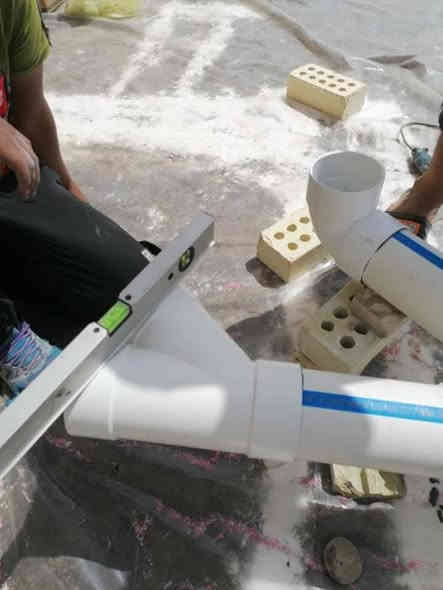 السلام عليكم ورحمه الله وبركاته 
🔧 **سباك مُحترف – تأسيس ماء ومجاري في جميع مناطق بغداد** 🚿🚽  
✅ *خبرة، دقة، وسرعة في التنفيذ – مع ضمان الجودة والأسعار المناسبة* 
 🌿   **تأسيس شبكات الماء والمجاري**  وأغطي **جميع مناطق بغداد** (الكرخ، الرصافة، والضواحي) بفضل توفّر سيارة خاصة تضمن وصولًا سريعًا وخدمة في أسرع وقت.

✨ ما أقدمه من خدمات:
- تأسيس شبكات ماء ساخن وبارد (نحاس – بولي بروبيلين – PVC حسب الحاجة)  
- تأسيس شبكات مجاري داخلية وخارجية (إمداد، تصريف، تفتيش)  
- صيانة وتصليح شبكات قائمة – تركيب سخانات، غسالات، أجهزة صحية  
- تركيب أطقم صحية (أحواض، مقاعد، بانيوهات) باحترافية  

🚗 خدمة متنقلة – *أصل إليك أينما كنت في بغداد!*  
💬 استشارة مجانية – أسعار منافسة – ضمان على الأعمال المنفذة  
📱 للتواصل: [***********] – واتساب متوفر  

> **الثقة تُبنى بالأداء، والسمعة تُصنع بالالتزام**  
> لا تؤجل المشكلة — اتصل اليوم قبل ما تتحول تسريبات بسيطة إلى كارثة! 🚨

---

📌 *شارك المنشور لمن يحتاج — ربّ كلمة تُنشر تنفع أخاك في دين أو دنيا* 🤲
