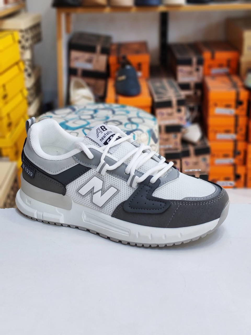 #جديد
سعر القطعة 💥 15000 الف 💥
بوتين اسبورت طبي خفيف الوان المعروضه فقط
#العنوان خانقين مجمع الحاج قاسم خلف مجمع حبيب مول
توصيل جميع المحافظات وداخل خانقين واتس ***********
احذية و حقائب بشار
