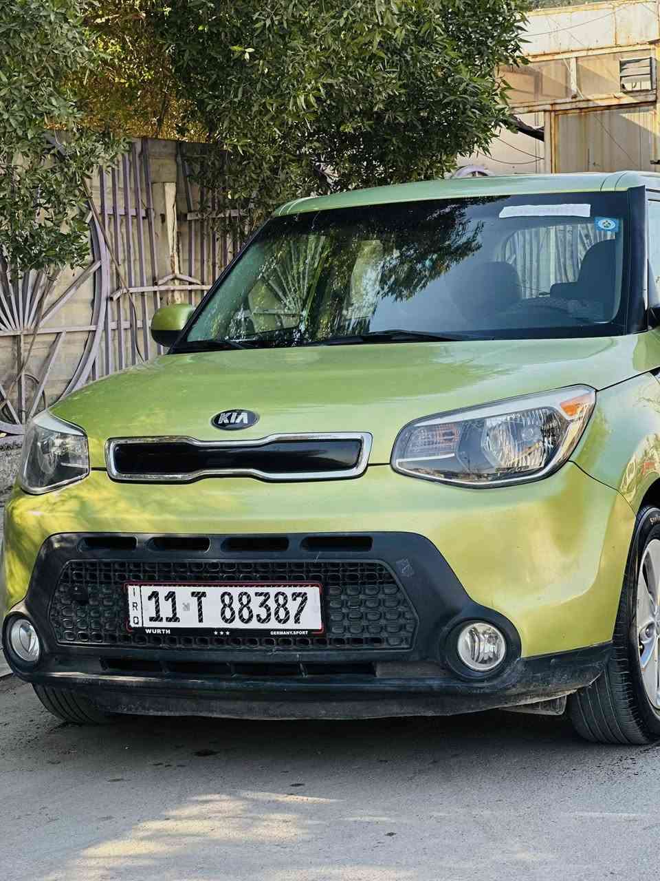 السلام عليكم 🫡
صول موديل 16 لون 🍏 
مواصفات اعتاديه 
شاشه تاب  ماشيه ١٠٦  محرك وكير خير 
من الله 
تخم تاير 
حداديه جديده 
تبريد 
السياره رقم جديد وهزه جديده 
بيه ٣قطع صبغ بدون دواخل جاملغ وبنيد وباب صبغ فقط
للاتصال *********** 
السعر 95 وبيه مجال بسيط كلش
