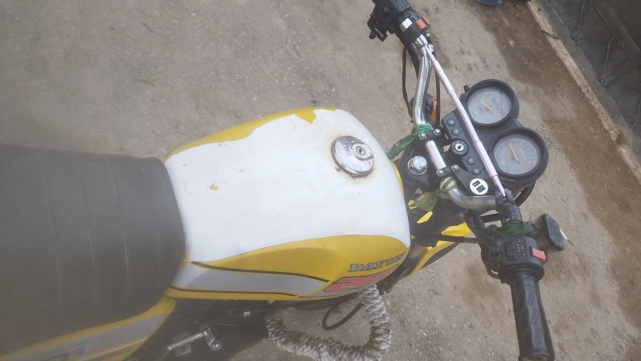 سلام عليكم دايون 2022 محرك200 وراق سكنر  سعر 1150 المكان حله جبله ***********
