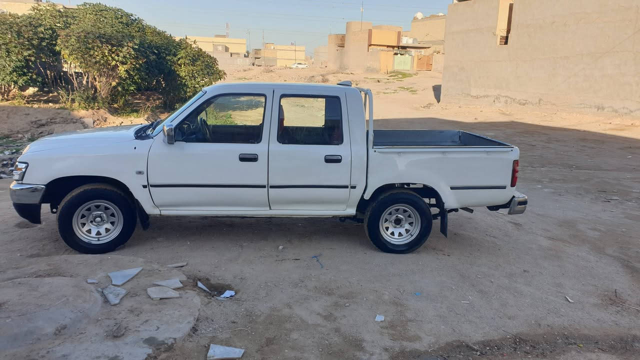 سلام عليكم بيكم دير موديل 2006
رقم واسط مصبوغه عام مكينه وكير كفاله سعر 40وبيه مجال مكان السياره كربلاء 
رقم لهاتف ***********
