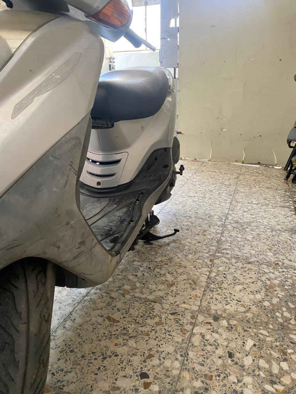سلام عليكم دراجه بريز شهر من نزلته من حاويه محتاج جاي بيع  عنوان مدينه الصدر سعر 900 بيه مجال رقم موبايل ***********
