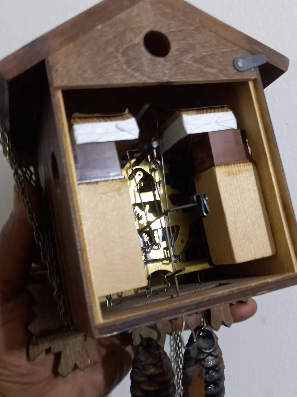 على حال الشركة
ساعة
 كوكو فنتج🐦
المنشأ هولندي 
تعمل بالأوزان
خاصية إيقاف نغمات  

للإستفسار مراسلة  الرقم فيه واتساب  ***********
