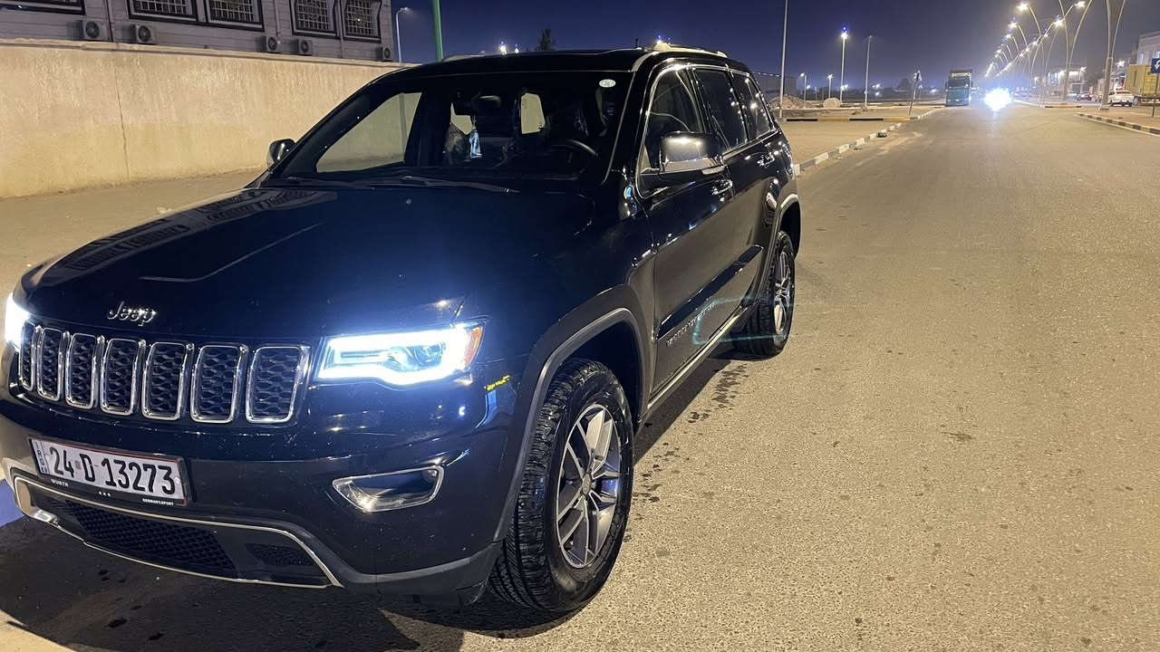 Jeep Grand Cherokee Limited 2017
جيب كراند شيروكي فئة ليميتدد موديل 2017
اللون :- اسود
V6 حجم المحرك :- 3600
نوع الدفع :- دفع رباعي
-: فول مواصفات المواصفات
١- كير ماوس وضعيات قياده
٢- فتحه
٣- كشنات جلد
٤-تدفئه بالكشنات
٥-رادار جانبي
٦- تشغيل عن بعد
٧- شاشه جبيرة
٨- كامره
٩-حساسات اصطفاف وتوقف تلقائي
١٠- كشنات كهرباء السايق والبصفة
١١- تحكم ستيرن جهتين
١٢- هيتر بالمري
١٣- تبريد قطعتين والقطعه الثانيه بيها كيبلين شحن
١٤- نظام سبورت مود
اقتصادي 17 ECO- نظام
رقم دهوك  بأسمي
بعد بيها هواي مواصفات خير من الله
العنوان البصرة الزبير 
السعر 243 وبيها مجال للطيبين
للتواصل ***********
