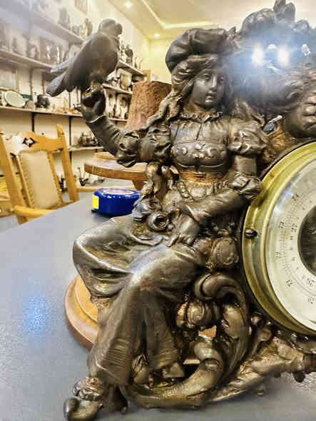 مقياس ضغط جوي برونز ثقيل القياس في الصور
*********** واتساب المحل في السليمانية يوجد توصيل
