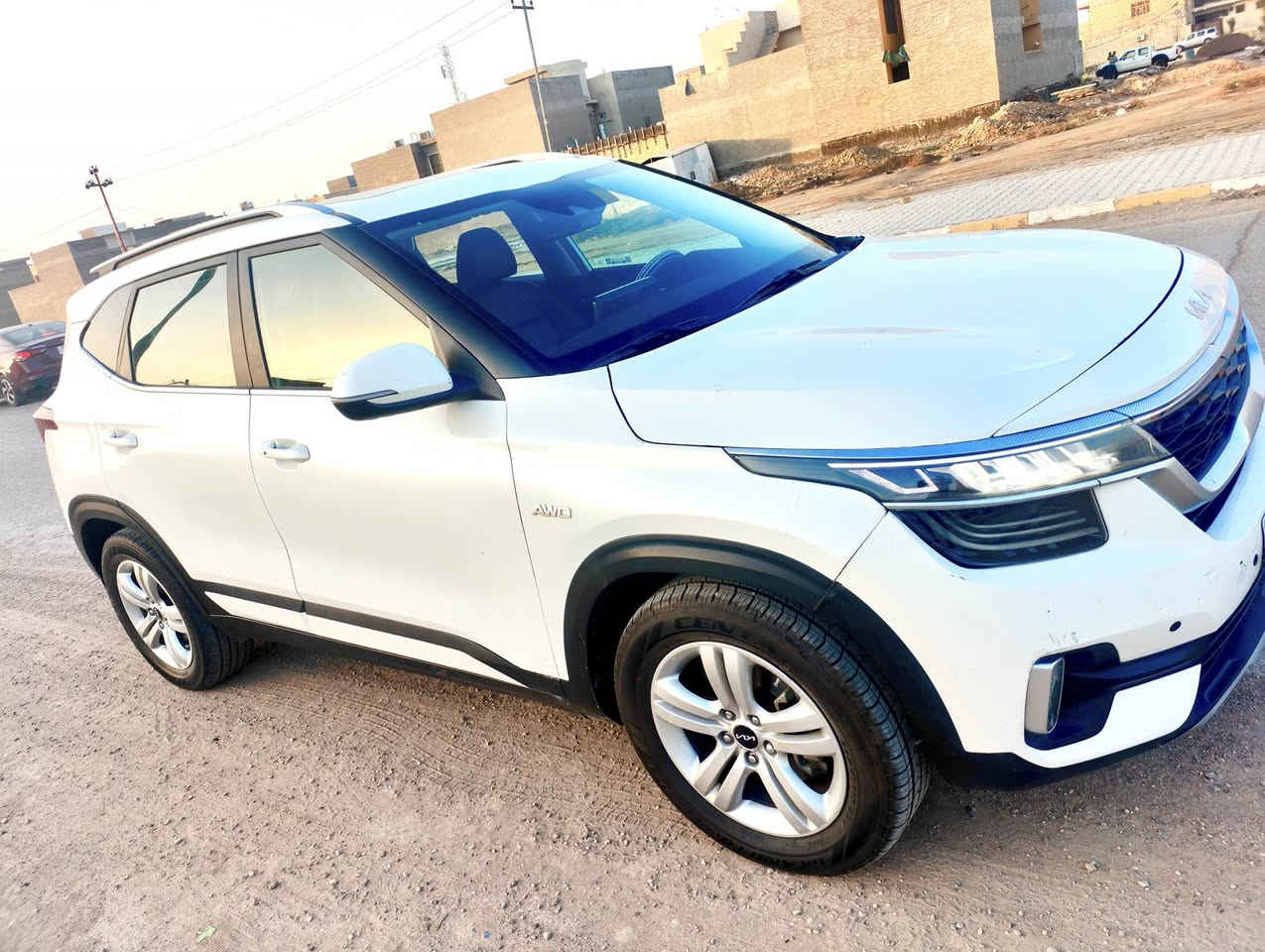 كيا سلتوز ٢٠٢٣ 
وارد امريكي 
فول مواصفات للاخير 
بصمة ابواب وتشغيل 
تشغيل عن بعد 
فتحة سقف سلايت 
عدسات لايت نهاري 
مقاعد جلد وكهرباء 
تبريد وتدفئة بالكشنات 
تدفئة بالمقود 
فور ويل منفصل 
حساسات امامي وخلفي 
حساسات جانبية عند فتح الابواب 
شاشة وكاميرا امامي خلفي 
رادارات امامية وجانبية وتحديد مسار 
محرك ٢٠٠٠ دوش دوش 
السيارة ماشية ٣٠ الف فقط رقم واسط حادثها منشور مع السونار السعر (١٦٥) وبيها مجال مكان السيارة بالكوت مركز محافظة للاستفسار ***********
