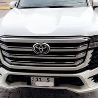 لاندكروز 2023 ساز لمتد اصل ضمان شركه ساز  رقم بغداد باسمي ماشيه ٥٣ الف...