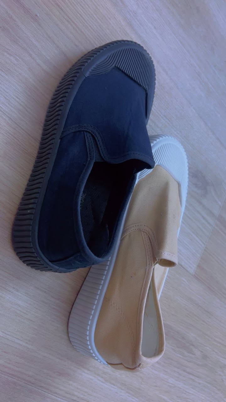 قياس 38 اللي تريد تتواصل خاص + اكو توصيل


**إذا كنت صاحب هذا الإعلان وتريد حذفه لأي سبب، رجاءا أرسل رسالة إلى الدعم الفني**