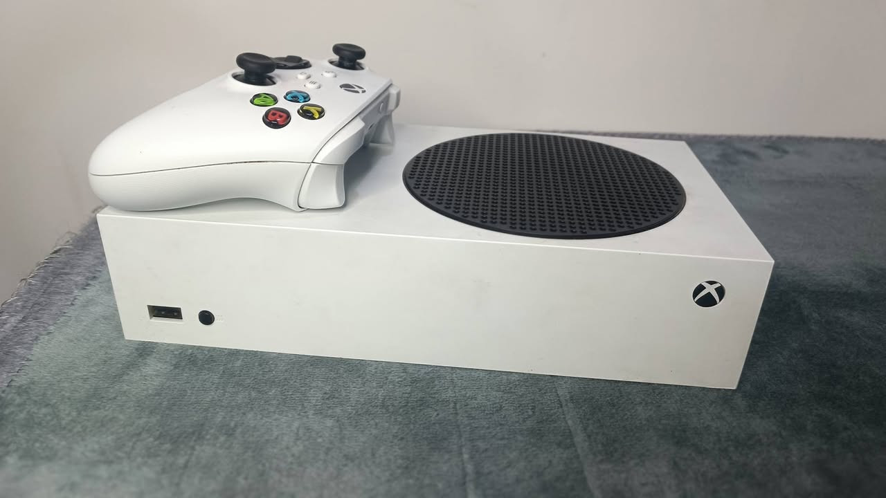 للبيع اخر ثلاث اجهزة.
الأول اكس بوكس سير يس نضافة 100/100 مستخدم قليل وبي العاب كامل ملحقات سعره 355الف
الثاني بلي فور سلم ممفتوح ابد نضافة 100/100 ويا يدات ثنيننضام 12 و 10 العاب قوية سعره 270 الف 
الثالث بلي فور فات كبس شركة ممفتوح ابد نضام 9 وبي 11 لعبة قويات سعره 245 الف


**إذا كنت صاحب هذا الإعلان وتريد حذفه لأي سبب، رجاءا أرسل رسالة إلى الدعم الفني**