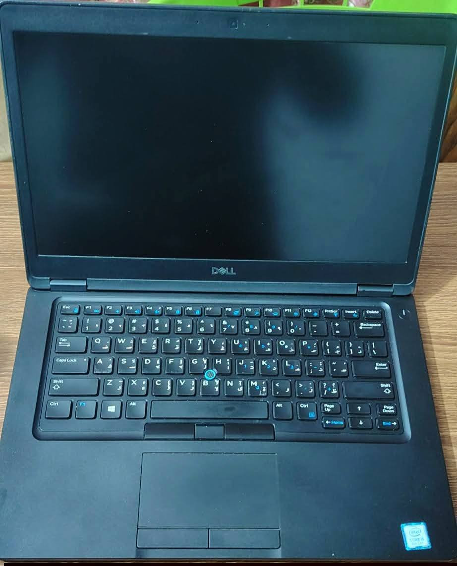 السلام عليكم اخوان
هذا اللابتوب اشتريته قبل فتره ب 400 
مواصفاته انتل i5 الجيل الثامن 
الرام 16G
الهارد ssd 256G 
الابنوب مرتبه وحلوه ما استعملتها هواي لان جان عدي دوام مصار فتره من مشتريها هسه رايدها ب300 وبيها مجال 
***********

هذ رقمي بي وتساب للي يحب
توصيل اكو هم
