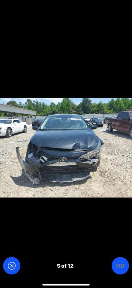 السلام عليكم كورلا 2022 للبيع بسمي حادثها داخل الصور بيها جاملغ وبنيد بارد والبوب الخلفية بيها كلير امريكا وباب السايق نصبغ بالعراق ماشية 45 ميل تقريباً السعر 133 وبيها مجال رقم الهاتف ***********
