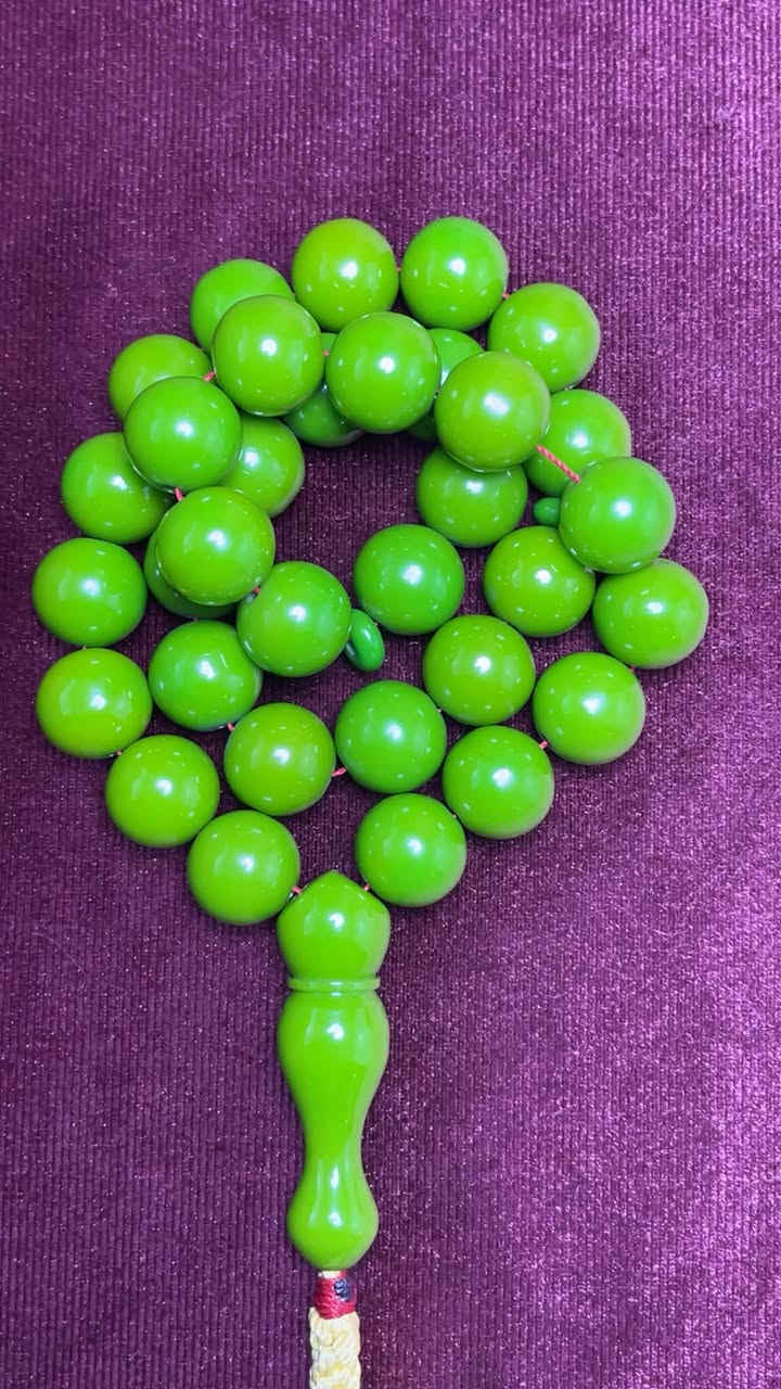 بسم الله الرحمن الرحيم

مسباح سندلس باللون التفاحي 🍏
جراخات حلبية

🔹 الوزن: 80 غرام
🔹 قياس الحبة: 15 ملم
🔹 مناسب للحمل والاستخدام اليومي.
🔹 يتميز بصلابة وكثافة عالية

✨ قطعة أنيقة تجمع بين الجودة والجمال.

📩 للحجز والاستفسار التواصل عبر الخاص أو واتساب: ***********
