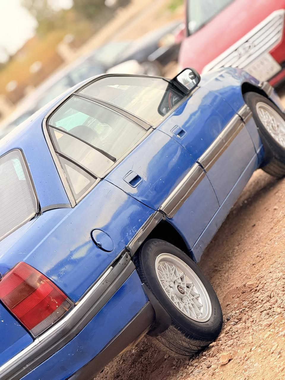 اوبل اومكيا حجم 20 
موديل 1992 
صبغ جماليه فقط 
كير عادي تحويل شرط 
السعر 28 $ 

***********
