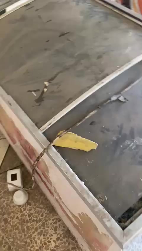 عارضتين بطح عاطلات عارضه عاموديه بابين شغاله شرط التبريد وعارضه بطح شرط تجميد.  مكاني موصل وادي حجر ***********
