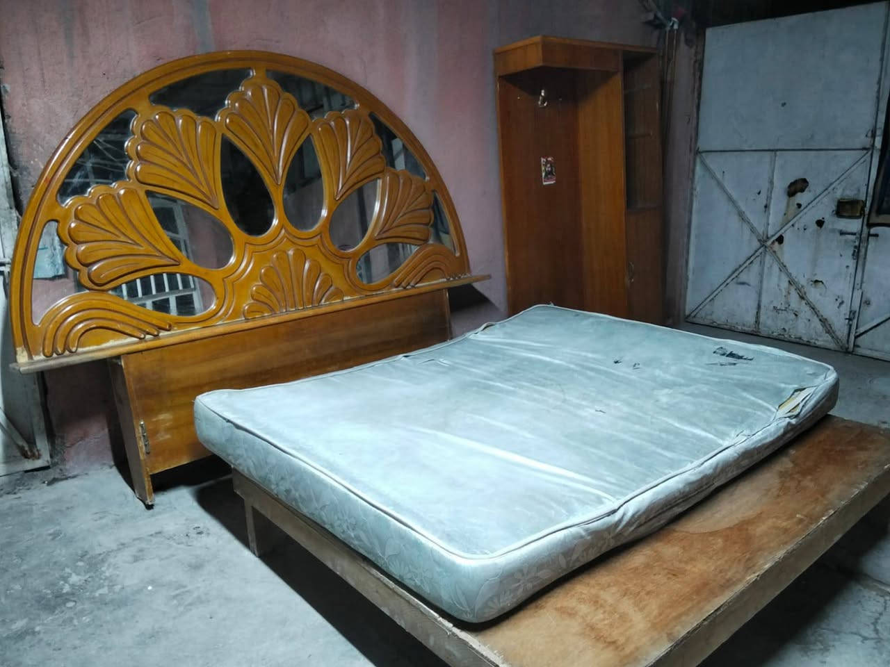 غرفه نوم للبيع البلديات. سعر100 بي مجال


**إذا كنت صاحب هذا الإعلان وتريد حذفه لأي سبب، رجاءا أرسل رسالة إلى الدعم الفني**