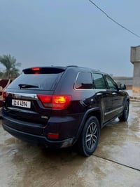 جيب موديل 2011 رقم بغداد الدولي الجديد. سياره  جديده وضع شركه بدون حاد...