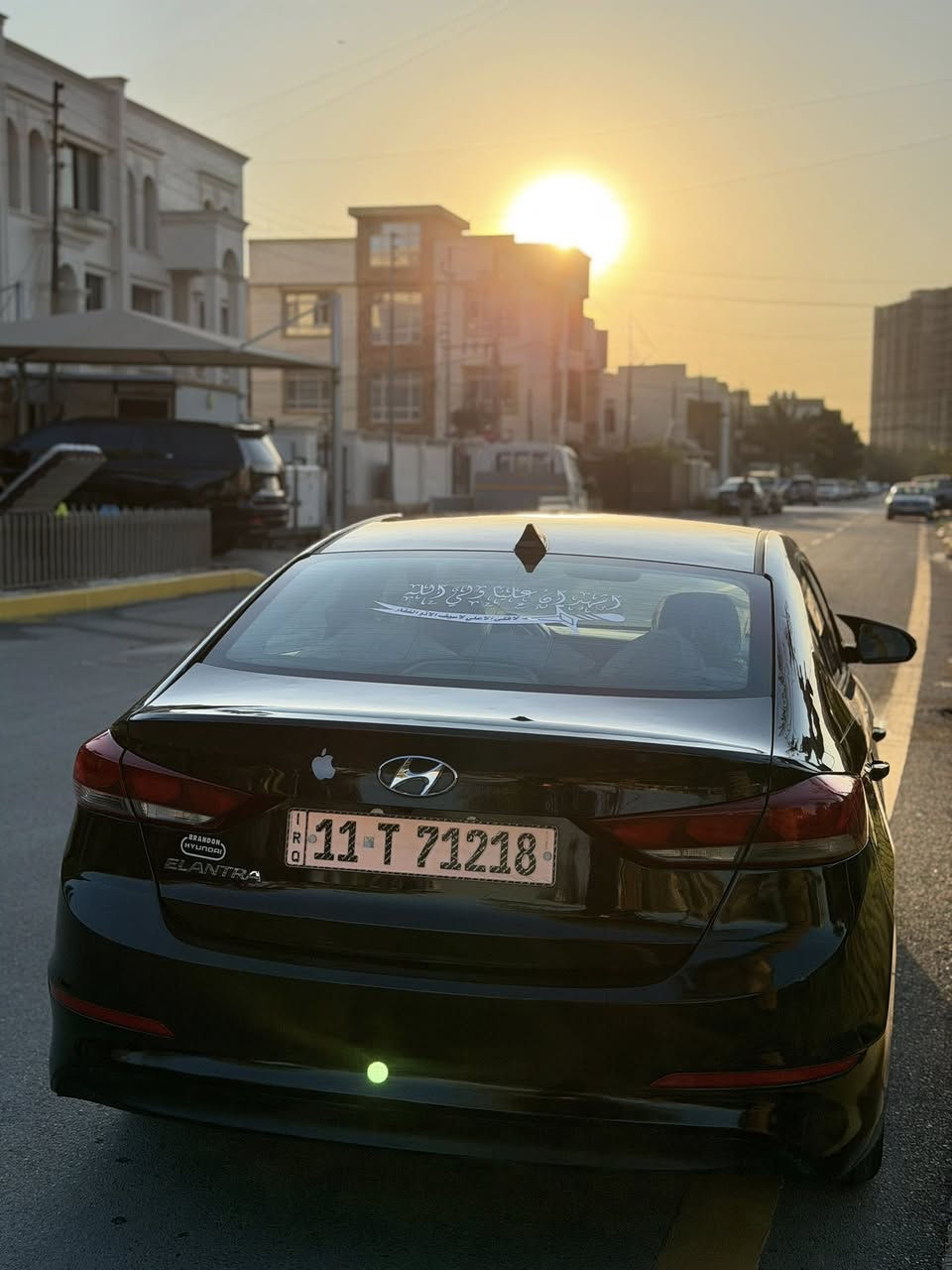 السلام عليكم
النترا موديل2017🇺🇸 فول موصفات
مواصفات:
فتحه سقف
بصمه
كشنات تدفئة
تحكم ستيرن
حساس امامي خلفي
شاشه جبيره
كشن كهرباء
حادثها بس بنيد موضح صور حادث بلمنشور وبلعراق بيها بارد وتكحيل بين البابين 
السعر:116$ 
المكان:بغداد الحرية 
الرقم:***********
