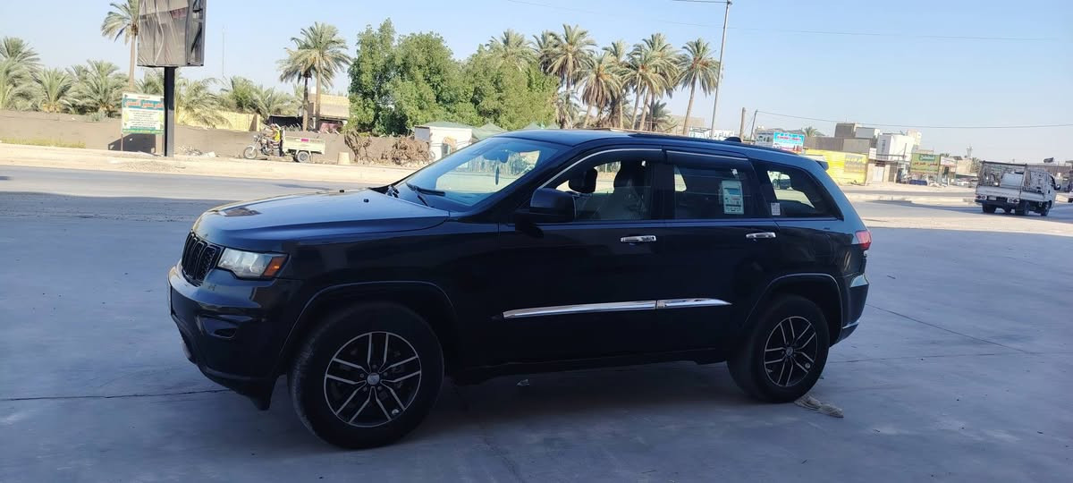 جيب 2017 فول مواصفات رقم بابل بسمي وارد أمريكي بيها جاملغ وبنيد وتكمه صبغ  سياره فتحه كشنات جلد كهرباء جنطه كهرباء سياره جاهزه وجديده تخم تاير مكينه تبريد كلها كفاله مكاني بابل بالهاشميه الاستفسار *********** بيع أو مراوس السعر ١٨٥ حلة, بابل
