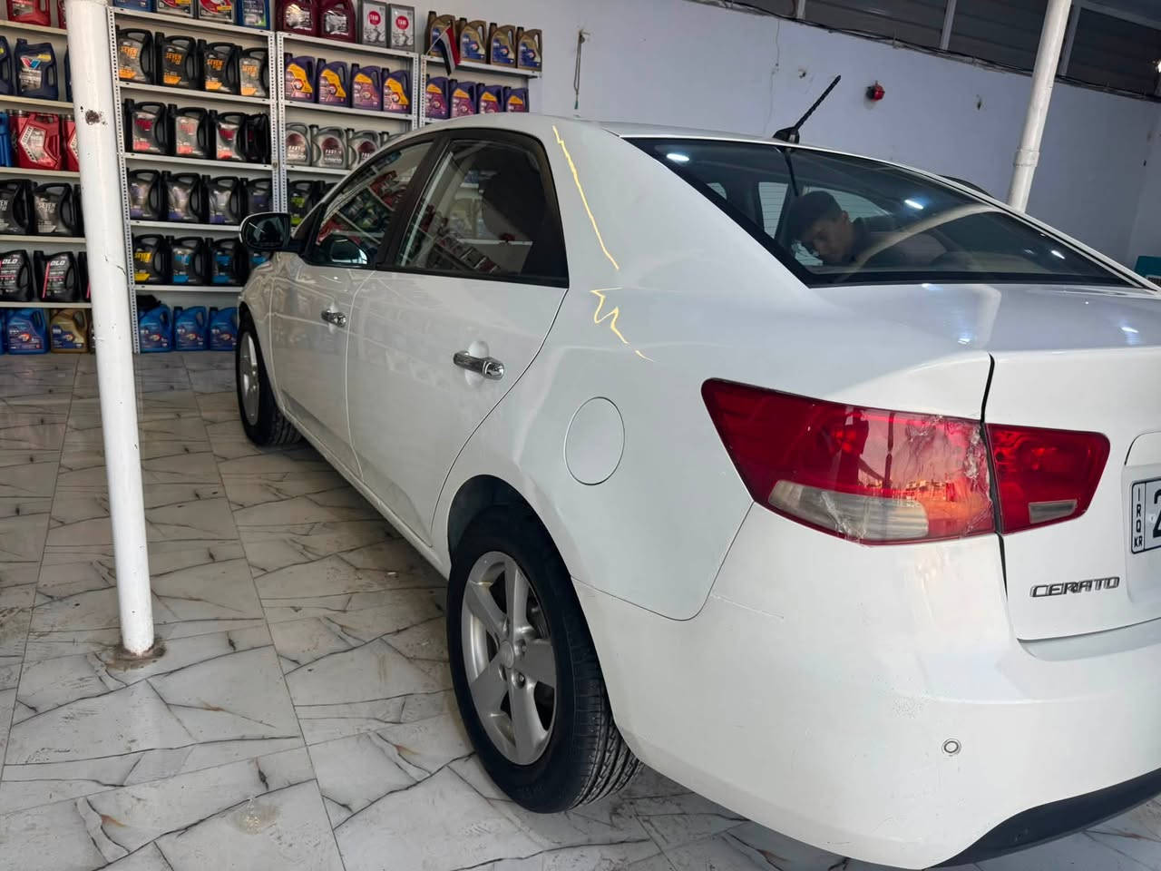 سيراتو٢٠١٢مكفوله من صبغ بيه بارد دوسه وبيه بلباب يمنه واضحه طخه مكفوله كير محرك رقم هزه جديدلل٢٠٣١مكانه واسط الزبيديه 
***********
***********
