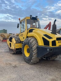 حادلة بوماك موديل 2009DHفول عادي رقم أربيل كامل و مكفول من محرك و بمات...