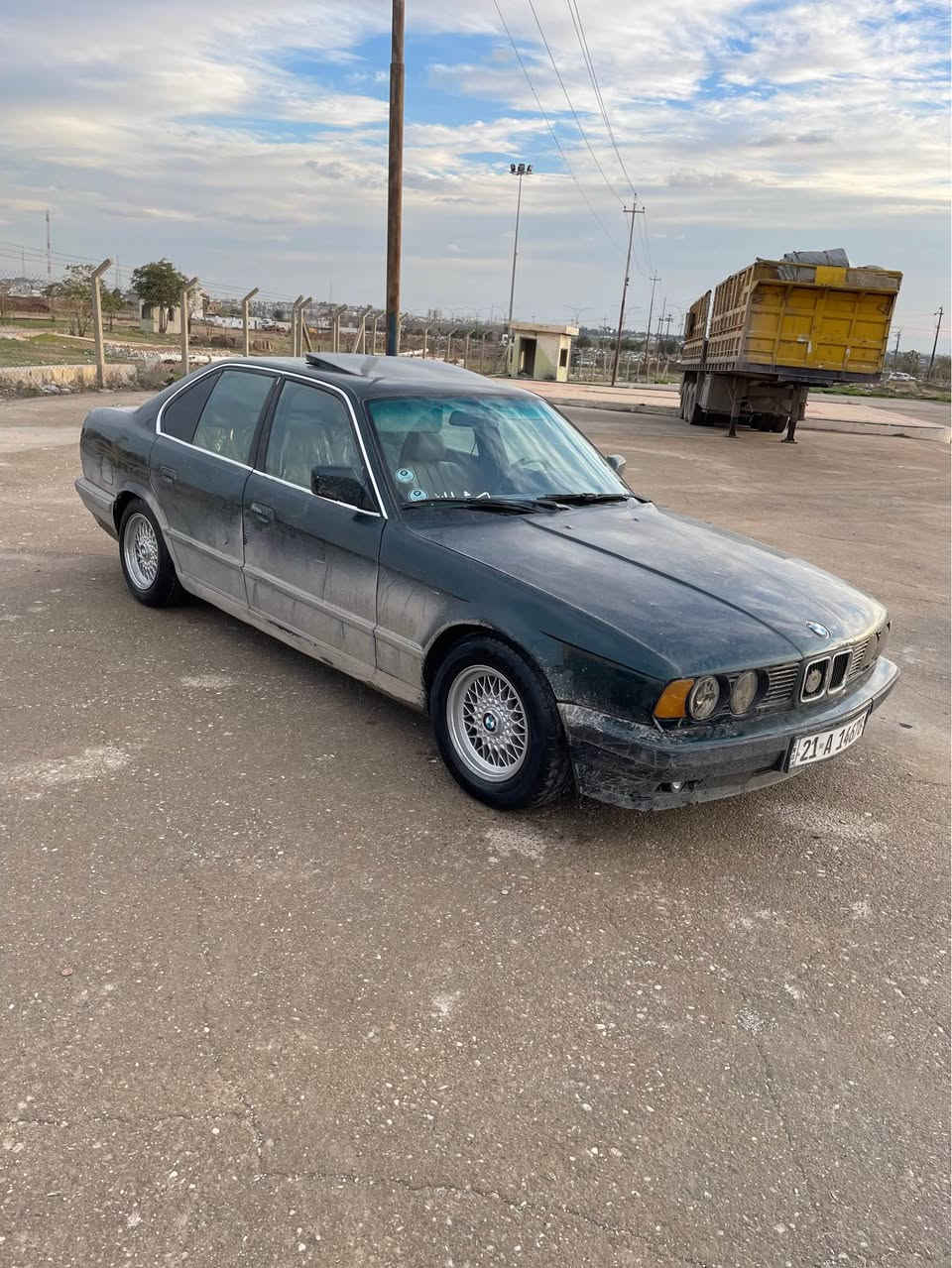 سلام عليكم
بي ام 520گيرعادي بيلاد بيتاقه ي بنزيني  هه يه سه نه وي تازه يه ته بريد سلايت جوار جام كاره با موديل1990ليدراوي هيج تينيه به شه رت گيرو مه كينه عامه به س بو جواني سعر42 مجالى تيدايه! رقم *********** Singapore
