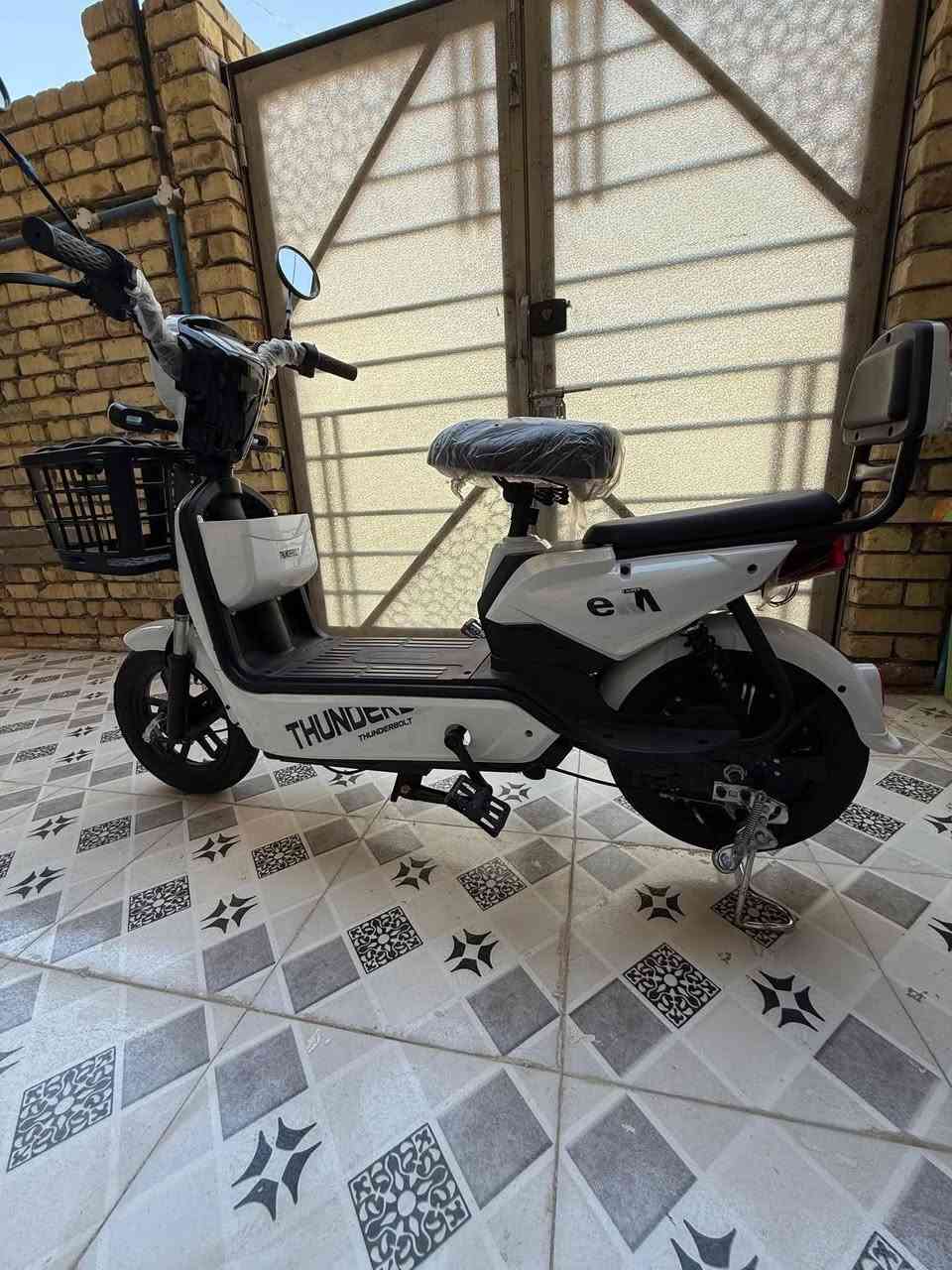 دراجة شحن للبيع

4 بطاريات
3 نمر
نظافة 99% استعمال قليل كلش اقل شهر
مكاني واسط _الحي  وسعر 275 وبي مجال بسيط
***********
