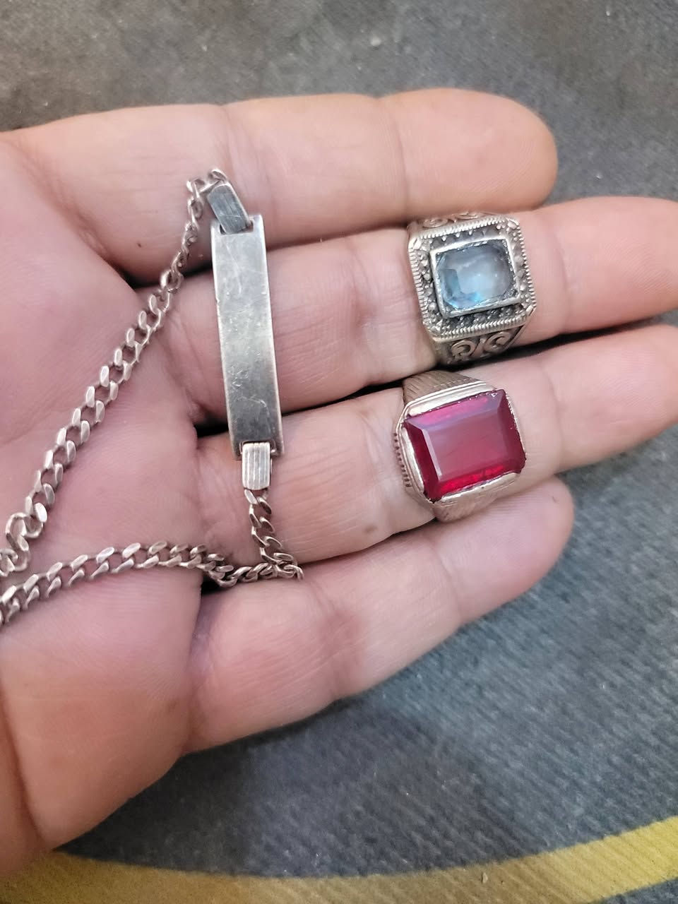 سوار ولادي +خاتمين
75سعرهن


**إذا كنت صاحب هذا الإعلان وتريد حذفه لأي سبب، رجاءا أرسل رسالة إلى الدعم الفني**