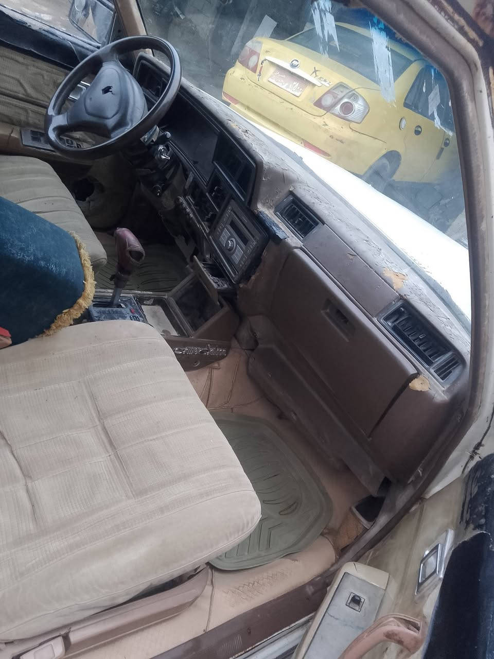 السلام عليكم سياره سوبر 82جيل الطيبين تخم تاير جديد كهربائياتها كلها شغاله فحص صلاح  الدين شرط التحويل الشرعي بالشرقاط محرك وكير بطه جدد العنوان الشرقاط سعر 20ورقه ***********
