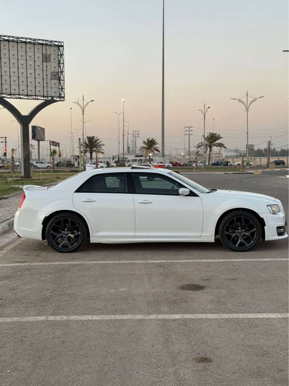 سلام عليكم 
#للبيع
اوباما 2021 S300 
فول مواصفات (3600)
رقم بغداد مشروع وطني بأسمي تحويل مباشر
السيارة وارد امريكي صور حادث موضحة بالمنشور بنيد مبدل نفس الون 
..<<المواصفات >>..
 بجم عريض بلادي 
1/ بنوراما
2/ بصمه تشغيل 
3/ شاشه جبيرة
4/ كامره خلفيه دوارة
5/ حساسات امامي خلفي 
6/ رادار امامي 
7/ رادار خلفي 
8/ نقطة عمياء
9/تحديد مسار
10/ قيادة اليه 
11/ اضائه ترحيب
12/ اشاير بالمري
13/ داخل جلد اسود S
14/ هيتر مري 
15/ كشنات كهرباء
16/ كشنات تدفئه 
17/ تشغيل عن بعد 
18/ شفتات ستيرن 
19/ نضام sport وضع الرياضي 
20/ ويل 20 بلاد
21/ منضومه زنون
22/ سبايدر 
 23/ كير 8 نمر 
 24/ تبريد قطعتين 
25/ مري تدفئه 
 26/ مرايا الداخلية عاكسة للضوء 
 27/ كروز سرعة 
 28/ مانع انزلاق
 29/ تحكم ستيرن جهتين أمامي خلفي 
 30/ شفتات ستيرن
 31/ ماشيه (60ميل)
32/ تو ويل 
السياره جديده وبدون نقص 
كير مكينه 
السعر 250  وبيه مجال بسيط 
مكان السيارة كربلاء 
الاستفسار اتصال ع الرقم*********** غير متواجد ع فيس كربلاء, العراق
