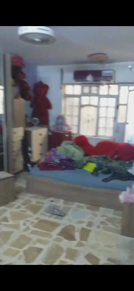 للبيع بيت 🏡 طابو صرف فى #حي_العامل خلف محطة الكهرباء مساحته #١٠٠م واجهه خمسه يحتوي على #ثلاث_غرف_نوم 😴 وصاله ومطبخ وخدمات البيت #نظيف_جدا موقع ممتاز للإستفسار الاتصال على الرقم 
***********
#الجميع
