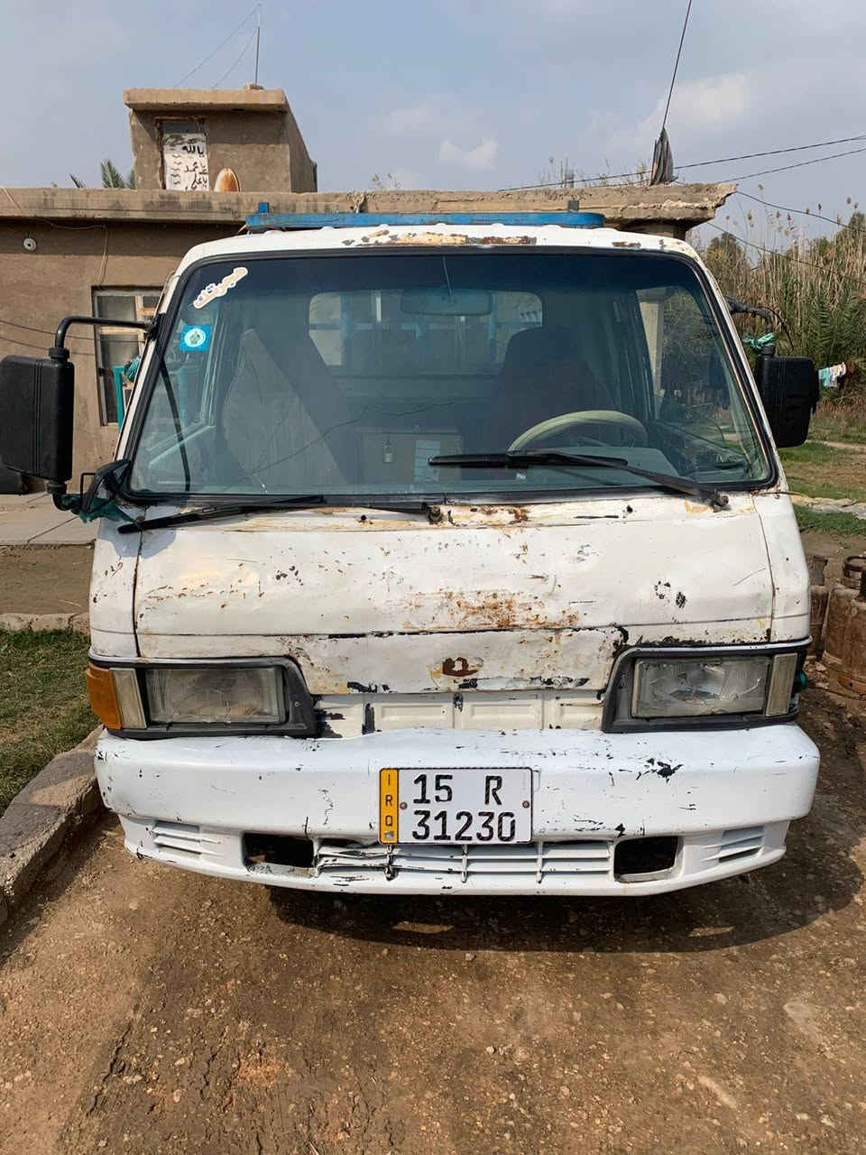 السلام عليكم كيه حمل للبيع مديل 94 محرك كير شاصي مكفول صدر وتيرات جدد ورقم نكليزي وسنويه جديده وتحويل ثاني يوم السعر 45 وبيه مجال المكان بابل قرب محطه جنه الفرات رقم الهاتف ***********
