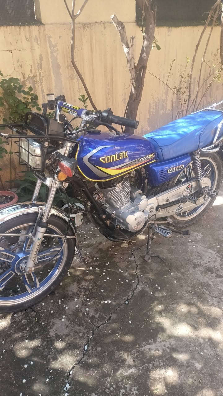 سلام عليكم سافان للبيع مديل 2021 منفيس موجود بصمه السعر 575وبي مجال مال جيتك مكاني موصل ايسر


**إذا كنت صاحب هذا الإعلان وتريد حذفه لأي سبب، رجاءا أرسل رسالة إلى الدعم الفني**