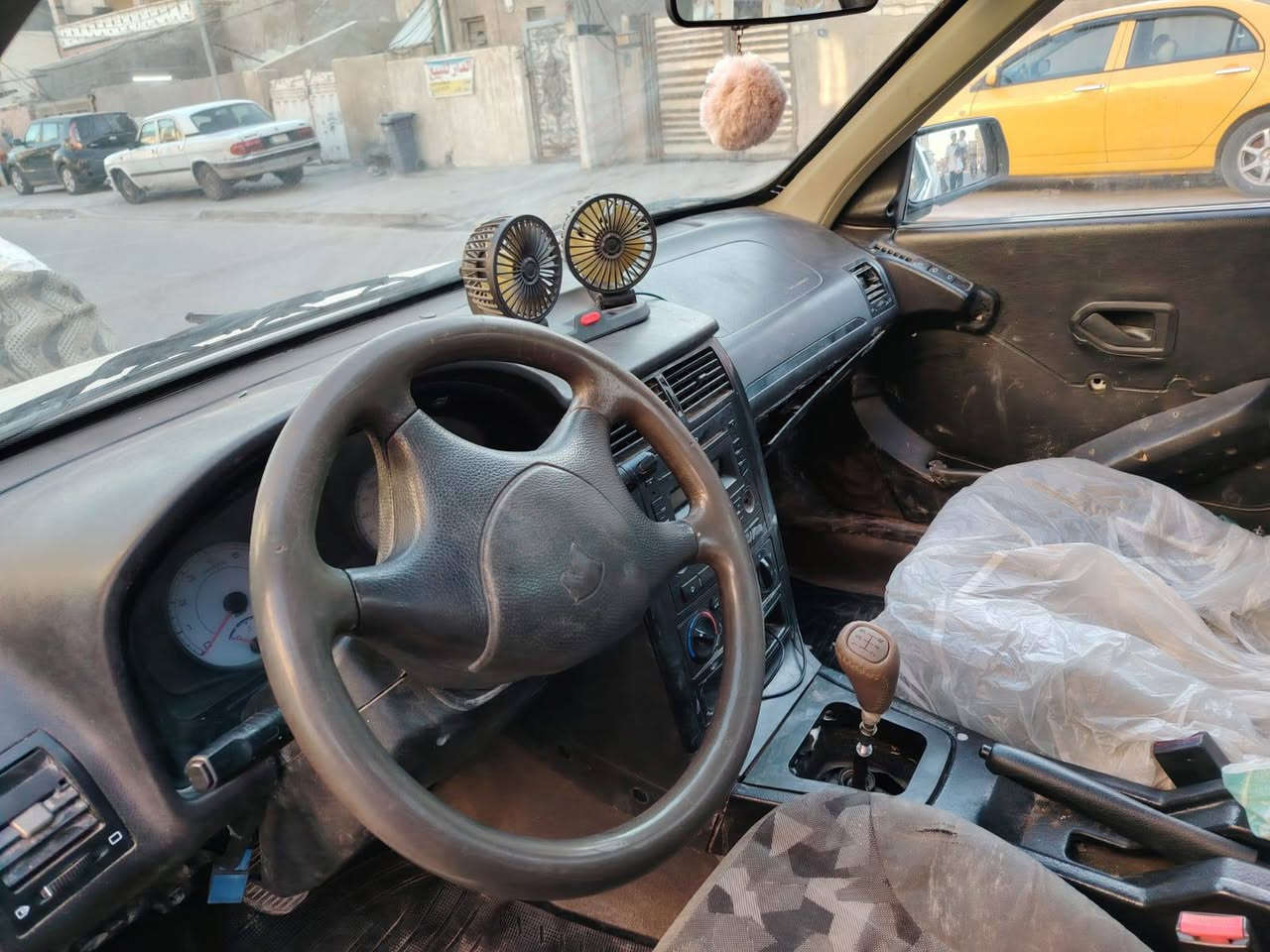 مكلف بلنشر لكليشه داخل لمنشور
