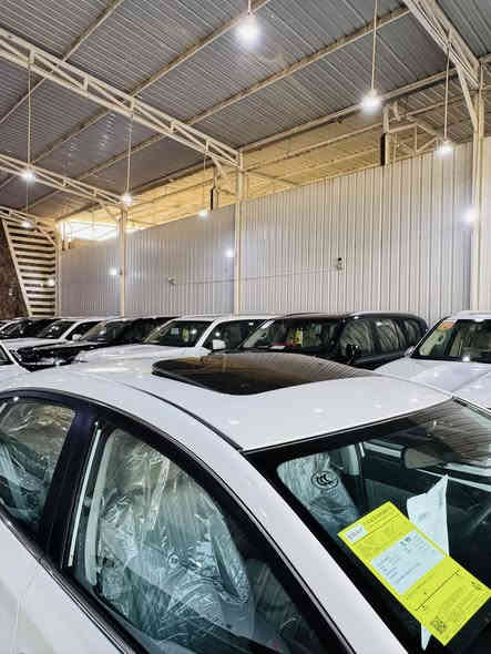 {.♥️مجموعه الملك لتجاره السيارات♥️.} 
                        
                   🔥♥️العروض الاسعار نار ♥️🔥
✅كل ماهو جديد لدينا 

🔥السعر حيكون 20 مليون و 750 الف مرقم بغداد 🔥

🚗.  نيسان سنترا              ☑️موديل 2025
 السياره خاضعة للضمان شركه نيسان 3 سنوات و 100 
المواصفات : 
⬅️فتحة سقف سلايد 
⬅️ويل كب 
⬅️شاشه كبيره وسطيه 
⬅️كامره خلفيه 
⬅️تحكم ستيرن 

 📍العنوان :• بغداد الكريعات نهايه شارع المعارض 

الاسفسار الاتصال ع الارقام التاليه 

☎️ ***********

☎️***********
