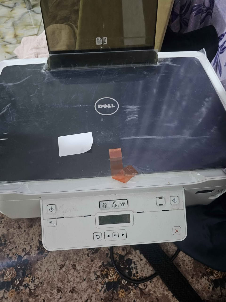 طابعة دل جديده غير مستعملة للبيع 
بس حبر مابيها 
تواصل واتساب *********** الشطره, ذي قار
